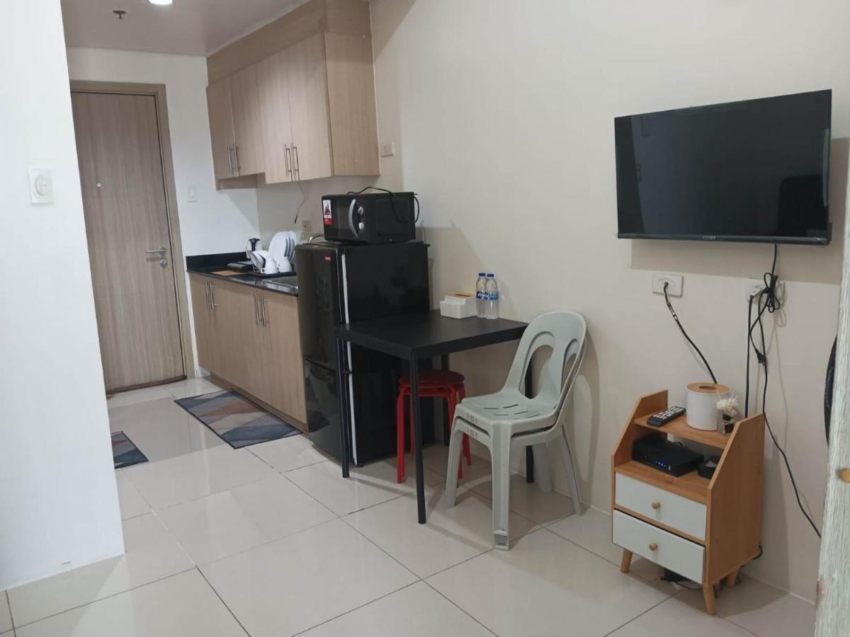 Breeze Residences - 1Br Unit With Balcony -Top Floor Manila Exterior photo